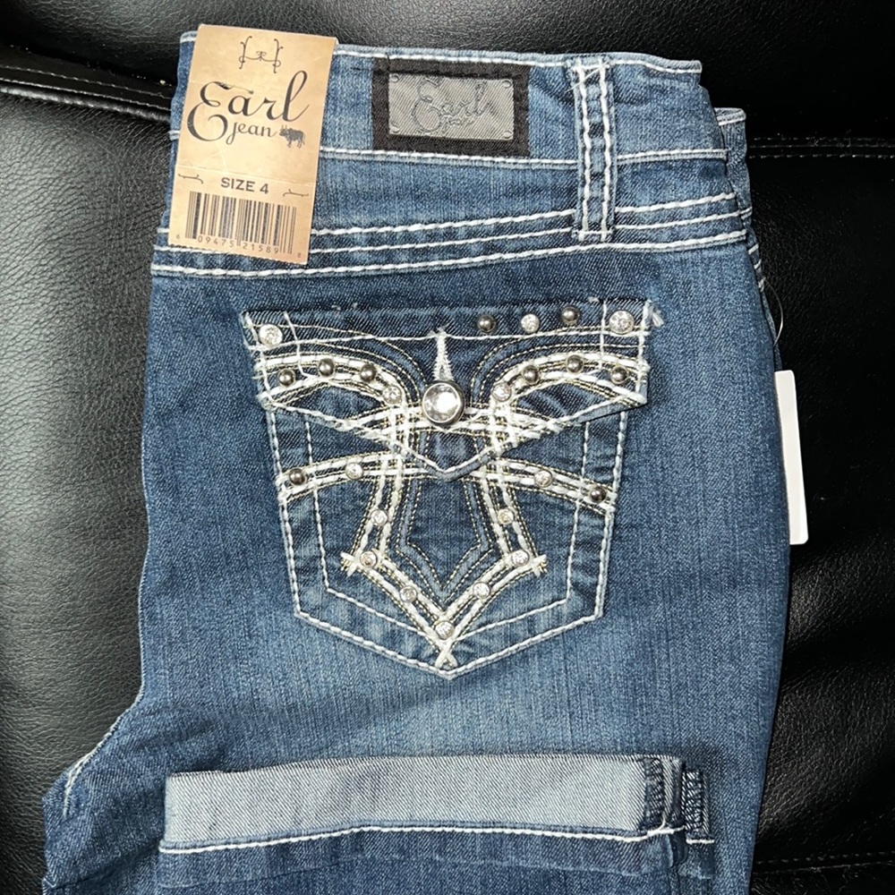 Earl Jeans capris size 4